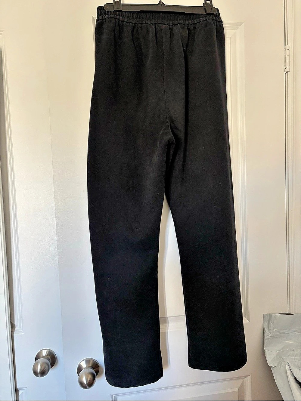 “Alo” black sweatpants, EUC, Size 6-10 - Picture 3 of 7
